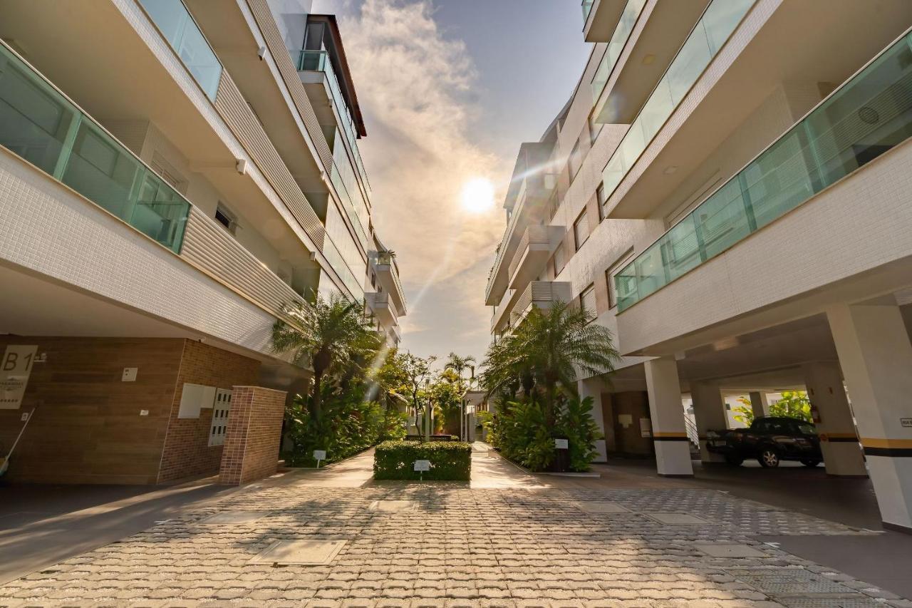 Varandas Do Atlantico - Apartamento Impecavel Em Condo Pe Na Areia Bombinhas Eksteriør bilde